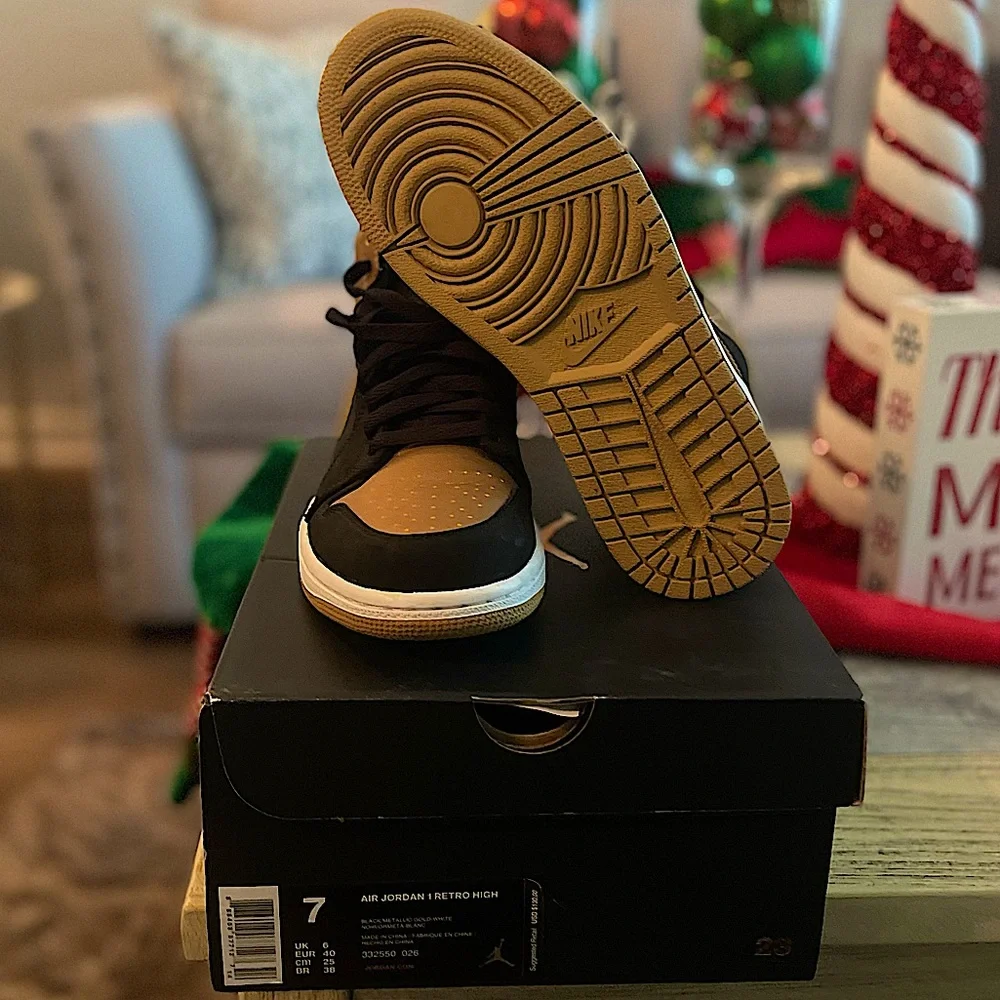 VNDS Air Jordan Retro 1 OG High Melo 2015 - Rare Size 7 Mens - 100% Authentic - Picture 4 of 7